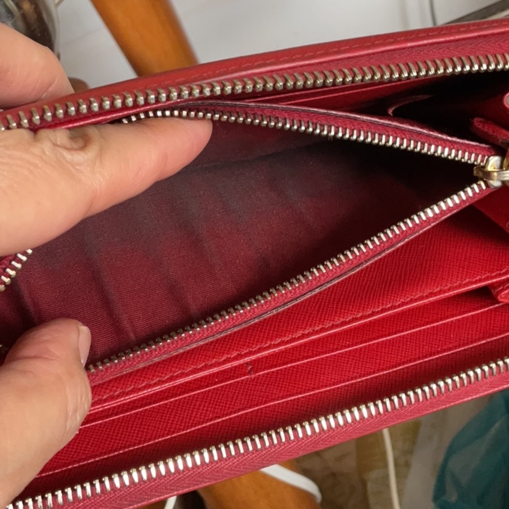Prada SALE $85 RED Leather Zippy Wallet - Picture 6 of 11
